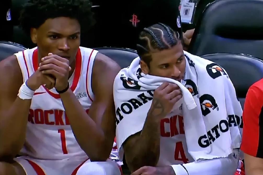 要不说火箭是年轻球队呢，这波动也太大了。
开场就打了雄鹿一个16-3，结果首节结