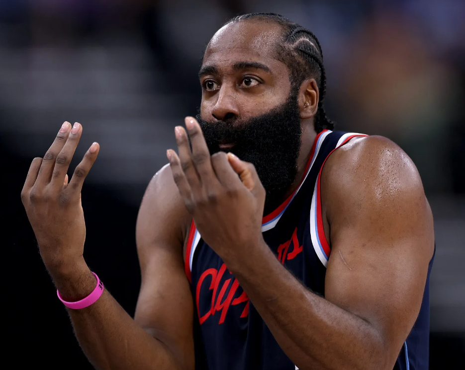 哈登太废了！快船128-134雷霆，看完比赛，不得不提的3个可笑事实

1.哈登