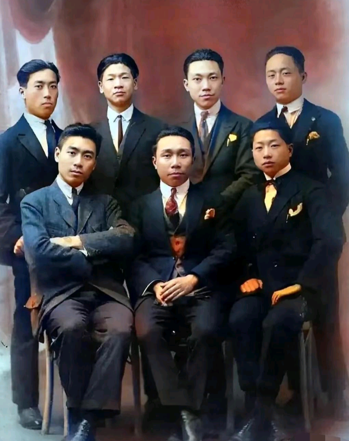 我敢打赌：没人能认出周总理来？