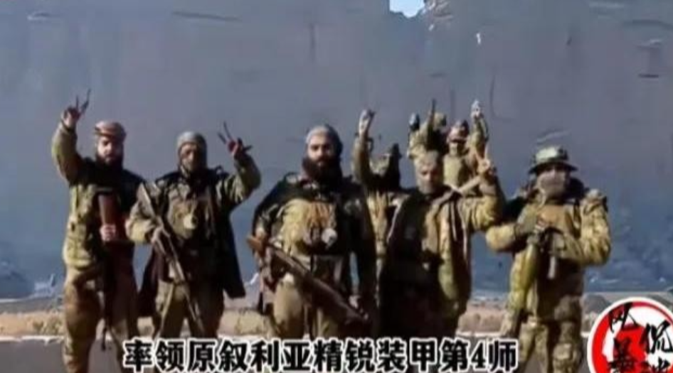 突袭！50公里！赢麻了？！

巴沙尔的弟弟，马希尔·阿萨德，这波真的秀！ 

带