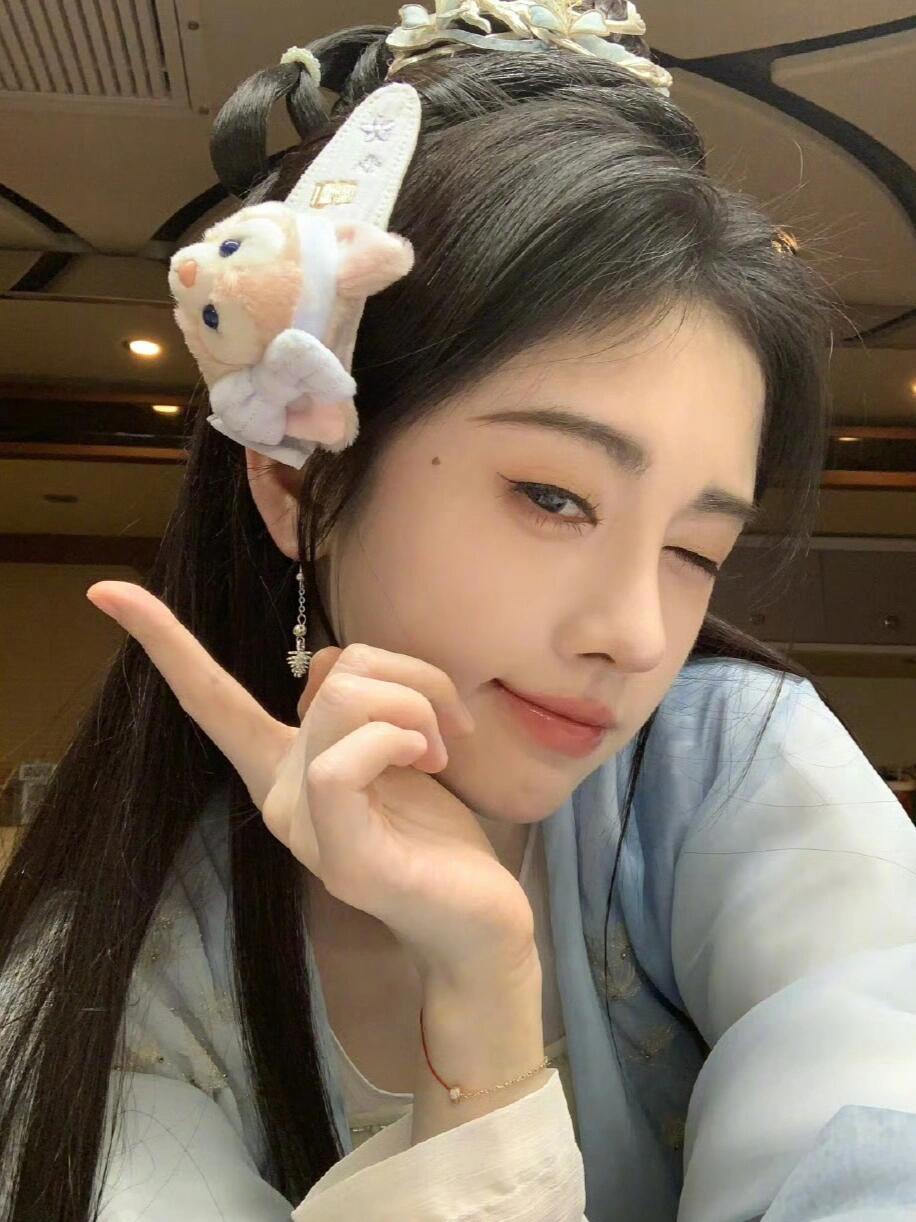 鞠婧祎美照好喜欢