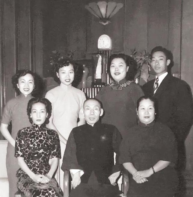 姚玉兰：名门之后，豪门梦碎，痛失爱子