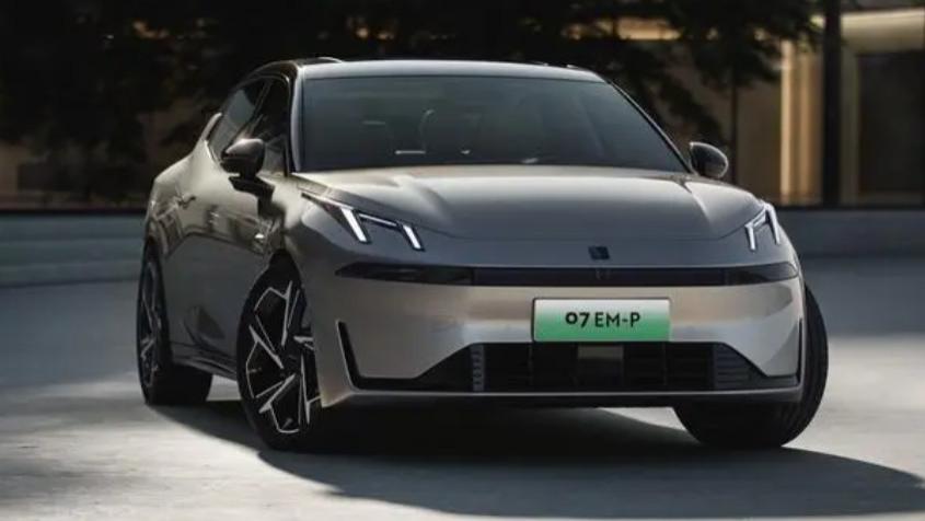 【新车预告】不止于颜值！领克07 EM-P细节曝光