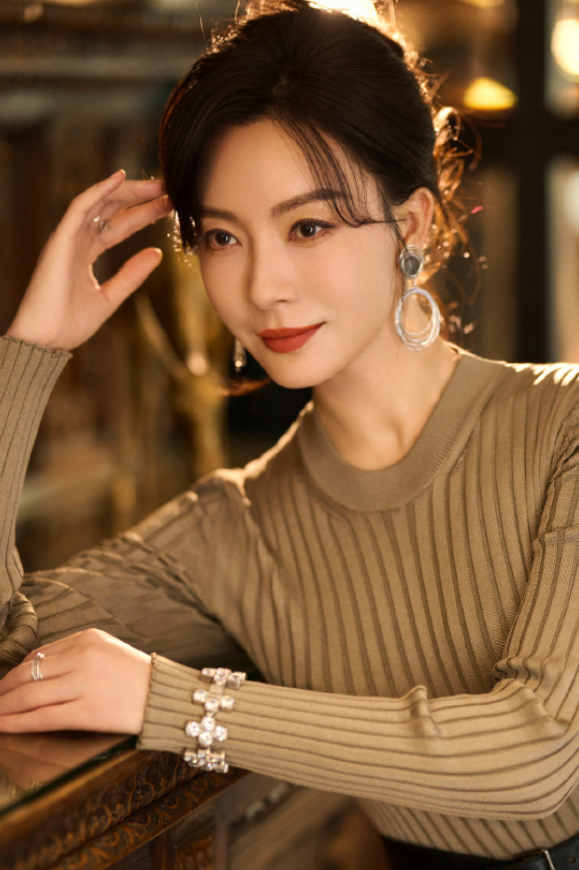 演员，陈数说，前夫出轨的时候，我是非常痛苦的，想不通，我是那么的努力，事业也蒸蒸