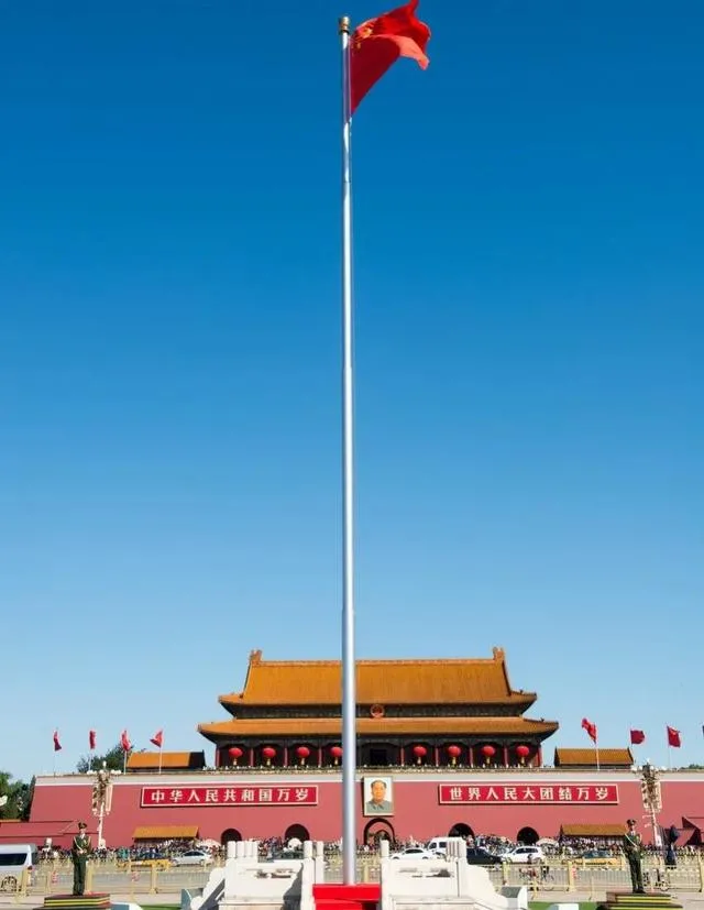 美国不敢驻军的十个国家
一、中国🇨🇳
二、俄罗斯🇷🇺
三、朝鲜🇰🇵

