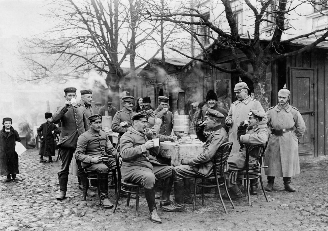 早，恰饭冇？（1914年—1915年，波兰罗兹地区的德军）