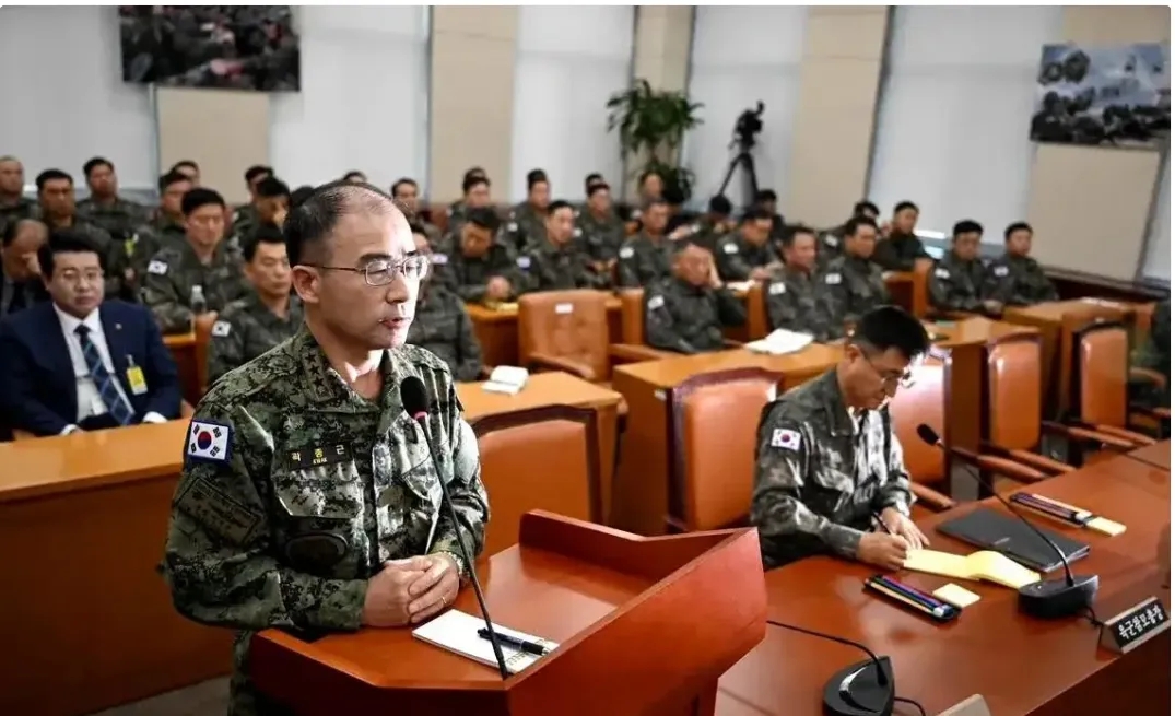 韩国总统府安全部门两位高层，朴处长和金副处长，没去警察局。他们说忙着保护总统尹锡