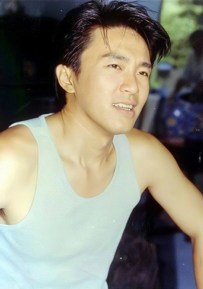 星爷小时候可爱吗！