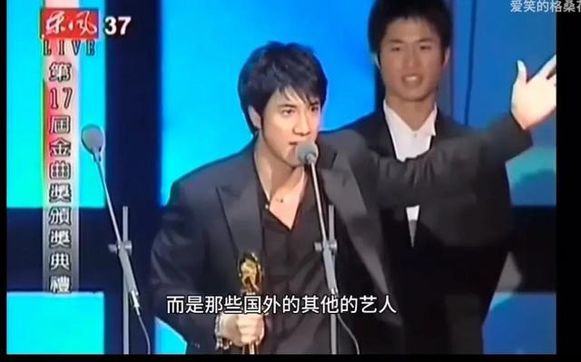 央媒终于对“哑巴歌手”出手了，王力宏的话应验了（哑巴歌唱）-第24张图片-九妖电影