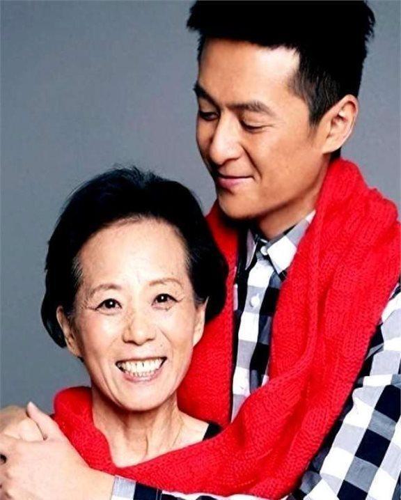 母亲拆散三段姻缘，妈宝男至今无人敢嫁