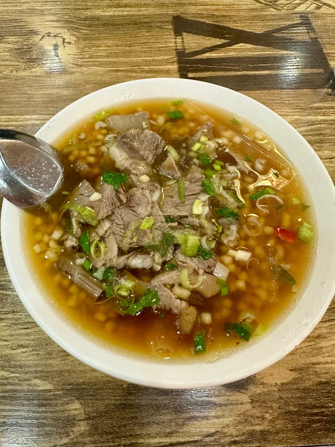 为什么这么大个西安没有一家卖牛肉小饭的
无比想念牛肉小饭，西安哪里有卖的吗