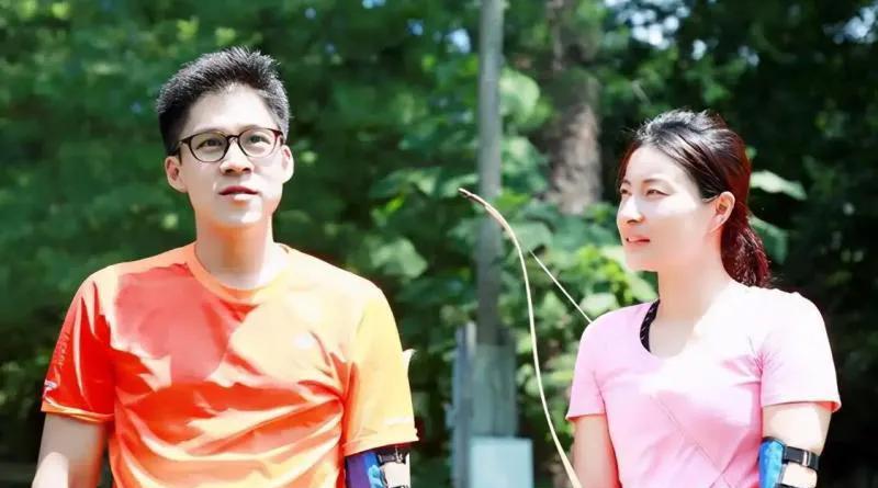 霍震霆赞郭晶晶：严母教子，成家族继承人