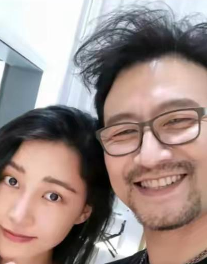 汪峰给新女友准备的4大嫁妆，你觉得谁能拒绝呢？

第一：热度流量。虽然森林北之前