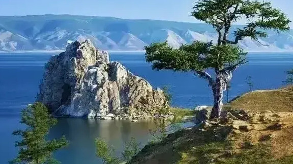 贝加尔湖：神秘的垂直之深