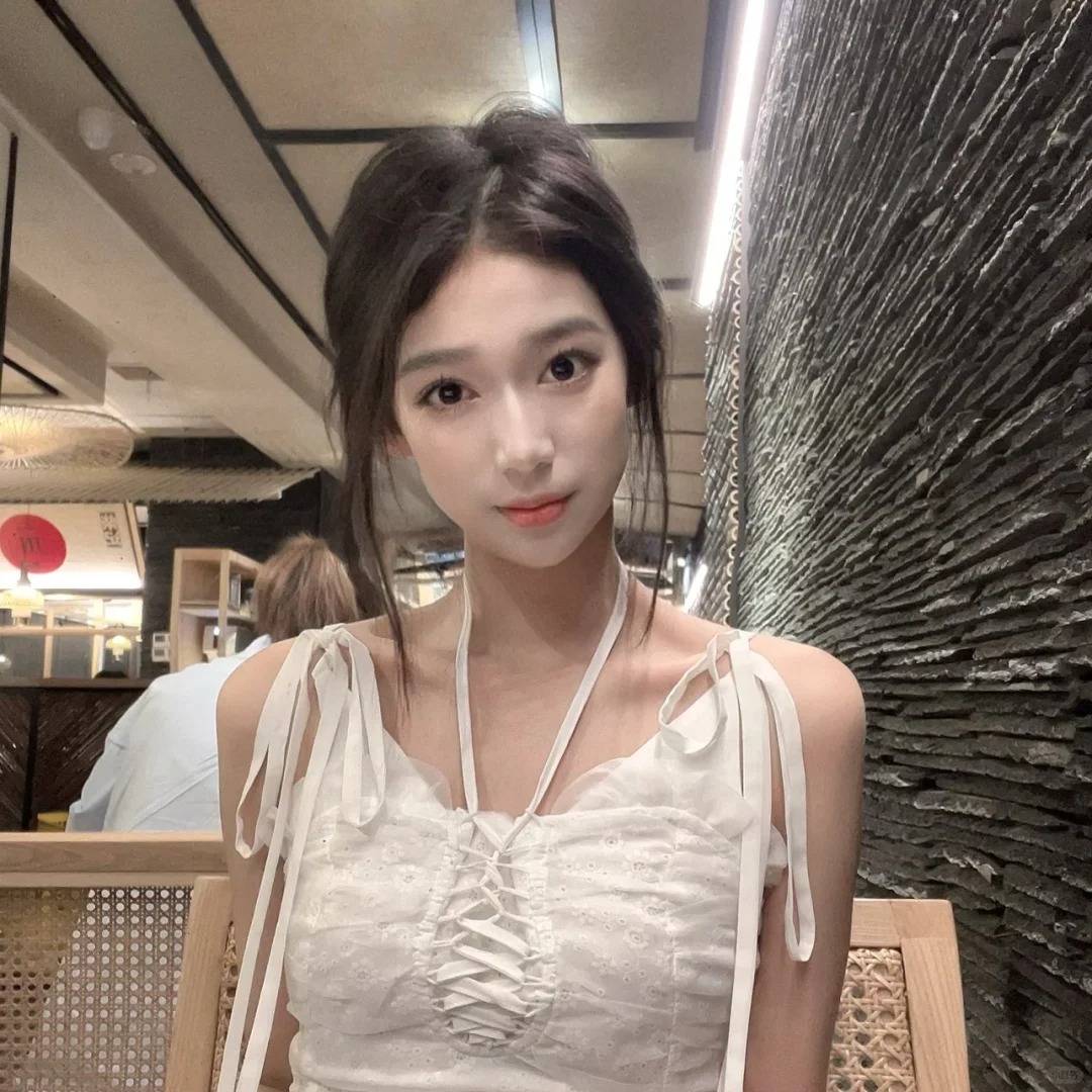 觉得自己有点小漂亮(◐‿◑)﻿
别杠 杠就是我对