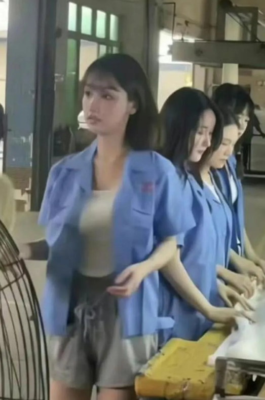 你发现没有，在工厂上班，都有一些不为人知的秘密。

1、很多男人为了解决生理需求