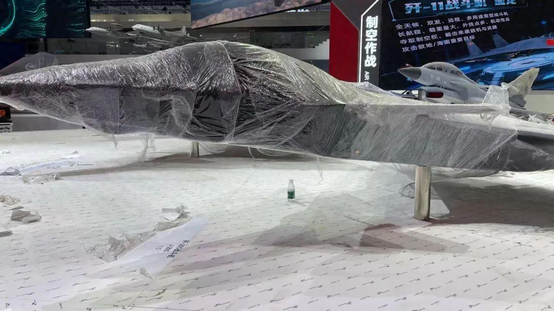 突发！歼-20新型号在珠海航展曝光