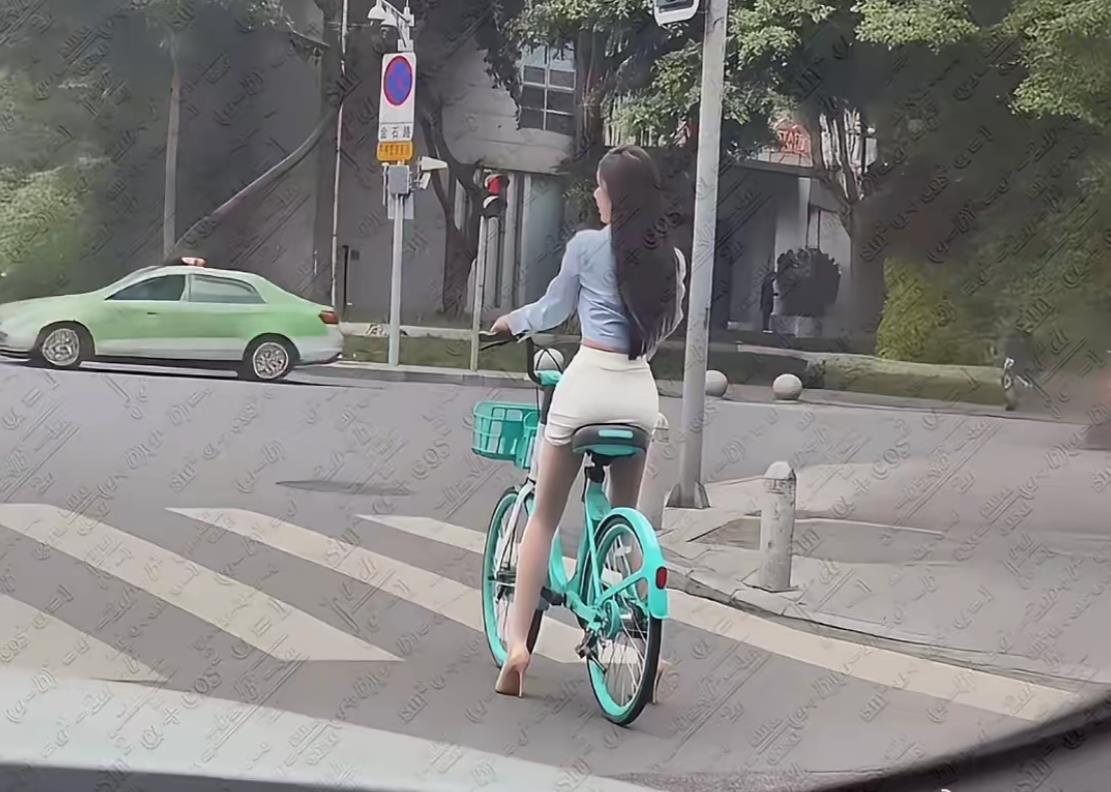 这么穿，骑车不太舒服吧