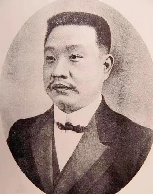李氏的逆袭：从下人到受人尊敬的母亲