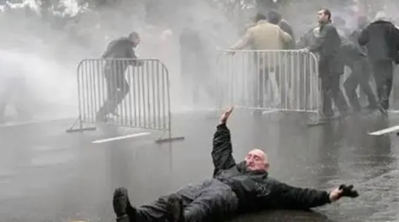 第二个乌克兰？格鲁吉亚颜色革命仍在继续！