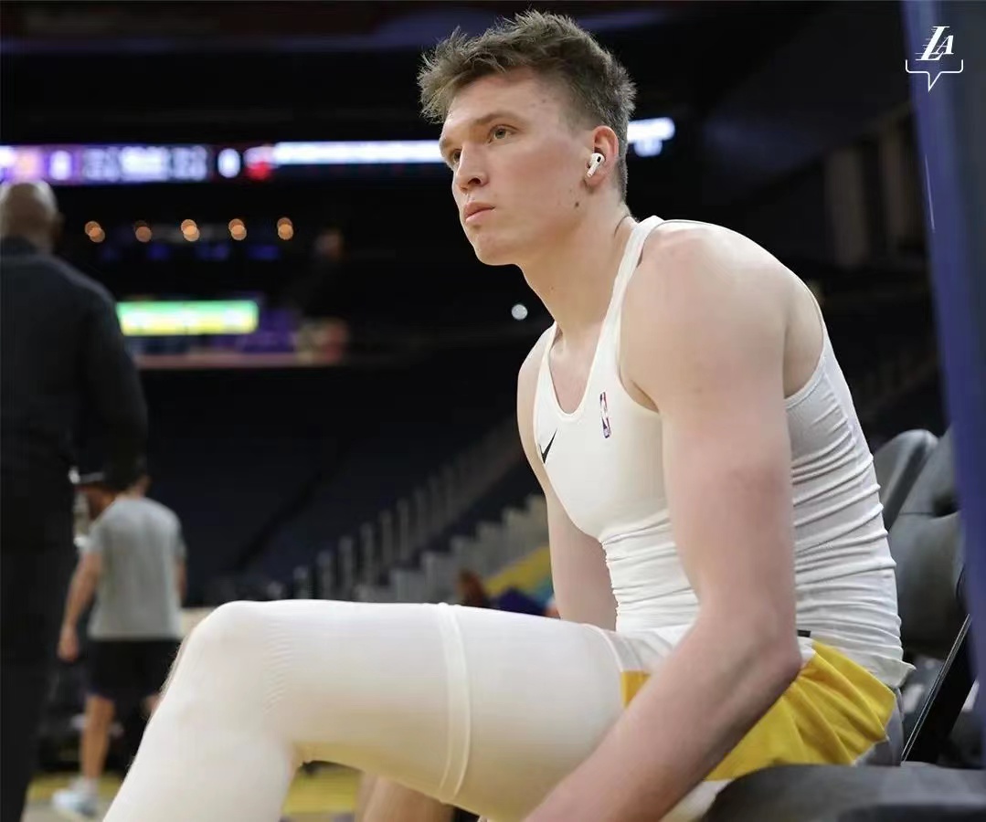 湖人这笔签约真是捡到宝了！
在夏季联赛进入最后一个比赛日之前，NBA官方数据显示