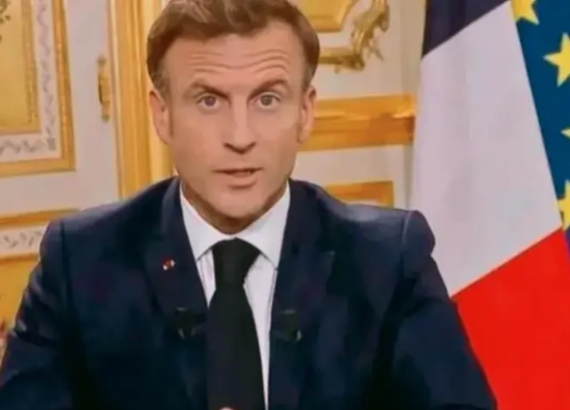 真是墙倒众人推

马克龙在美国与俄罗斯关系升温后，迅速召集欧盟国家开会，持续三个