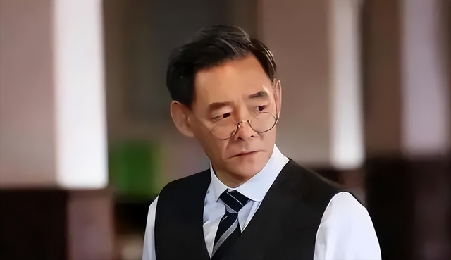 国家一级演员,今78岁仍在拍戏,住上亿四合院,儿子是他一生骄傲(国家一级演员落网)-第5张图片-九妖电影 国家一级演员,今78岁仍在拍戏,住上亿四合院,儿子是他一生骄傲(国家一级演员落网)-第5张图片-九妖电影