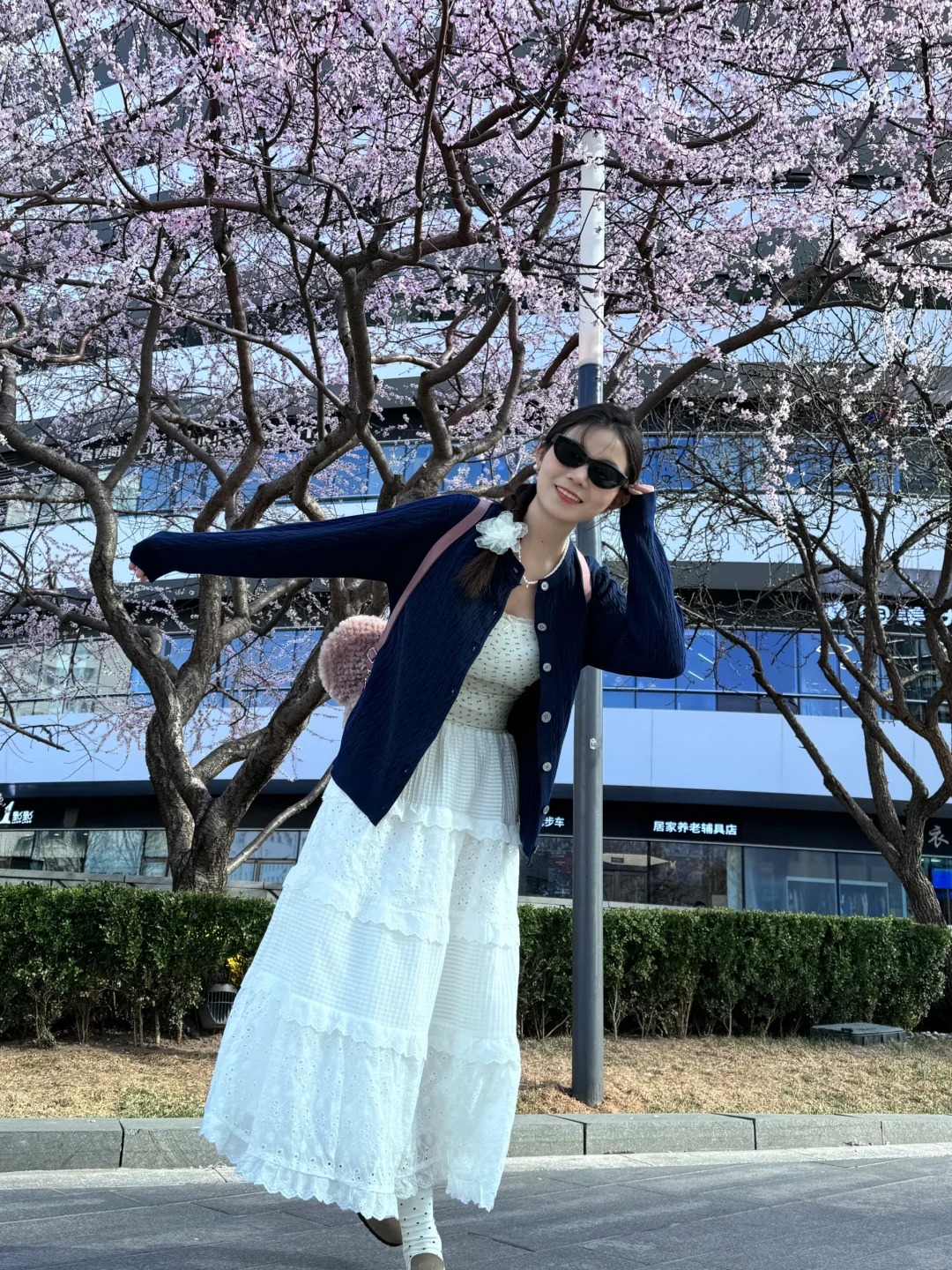 这个裙子很丑吗！！！
刷到一个帖子 大家都说蛋糕裙土的两眼一黑
为什么啊 为什么
