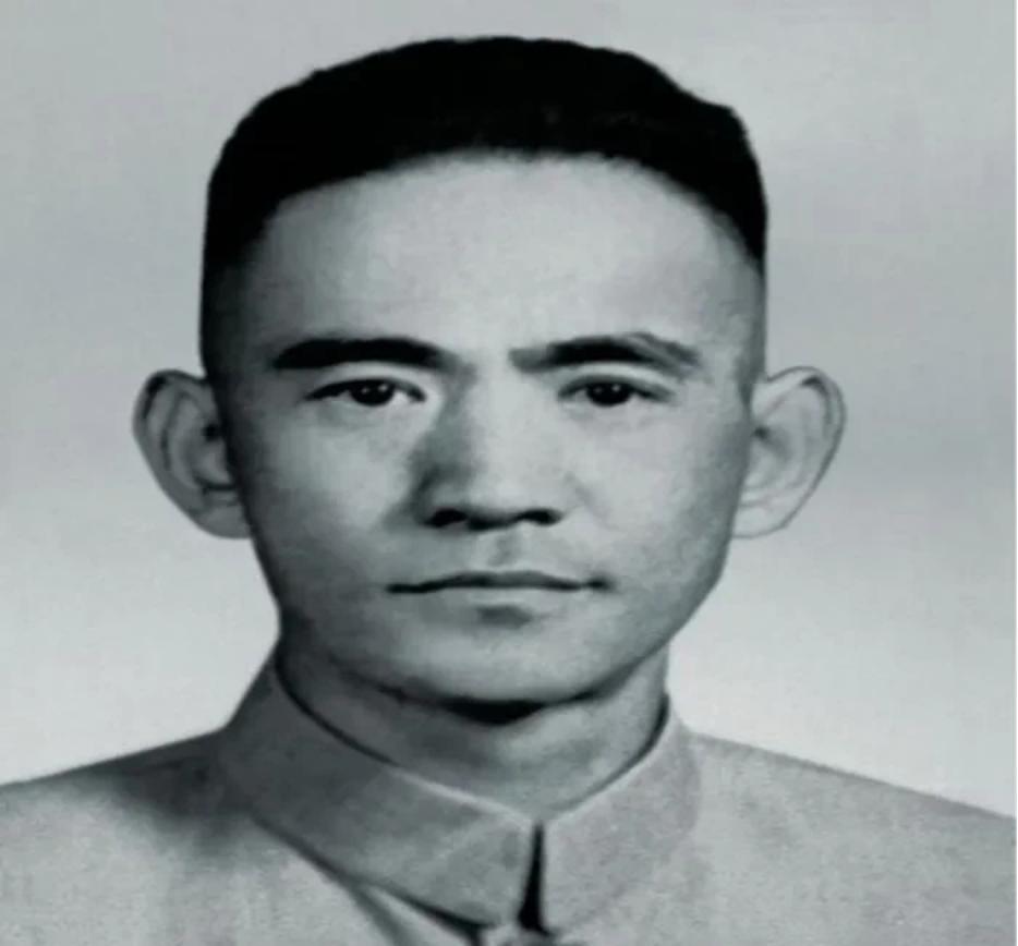 据原河南省委第一书记刘建勋之子刘立强回忆：1961年的春末夏初, 正在北京参加会