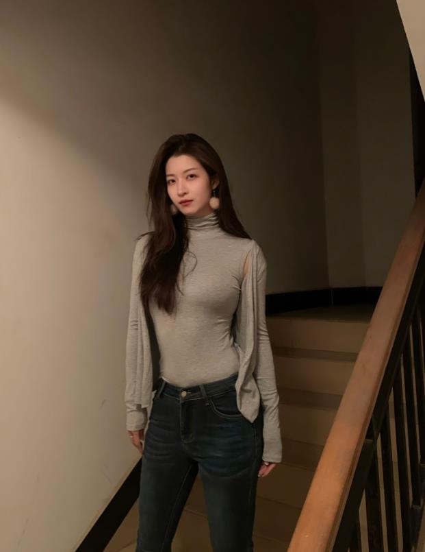 阿姨身材好棒！好有女人味