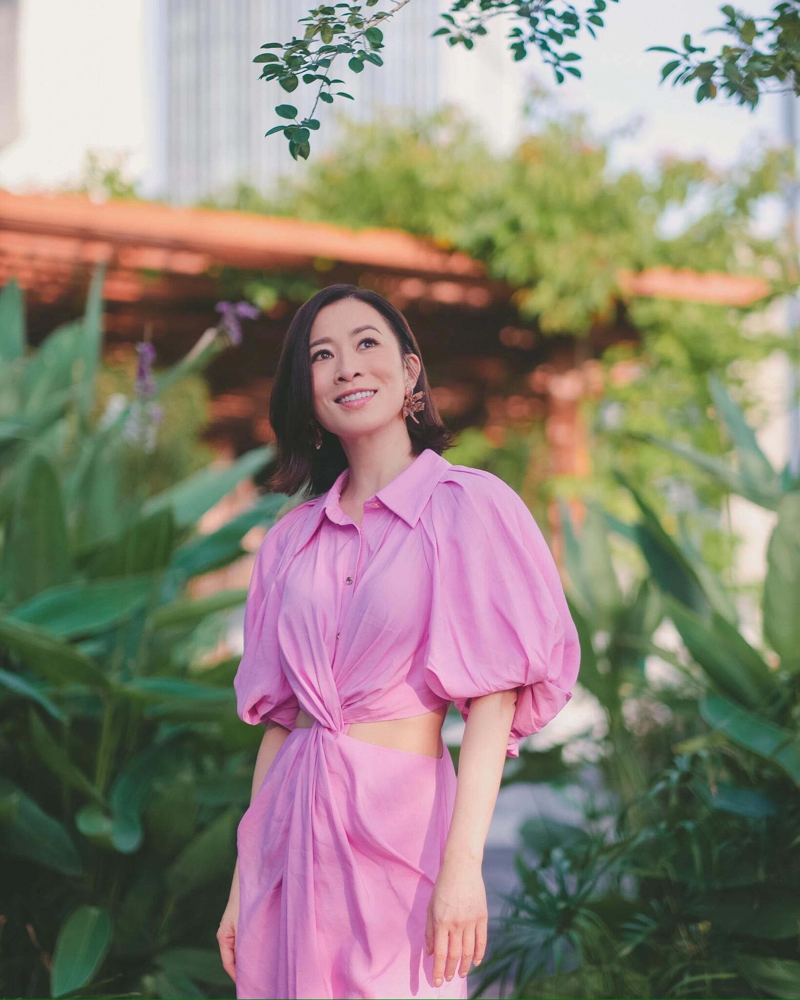 佘诗曼：越努力，越幸运