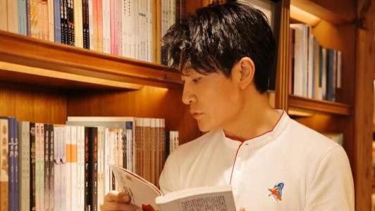 李宗翰的穿衣法则：经典简约有型而不失生活化