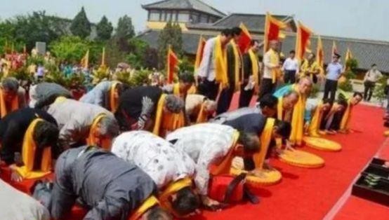 日本原田家族来中国认祖

                           