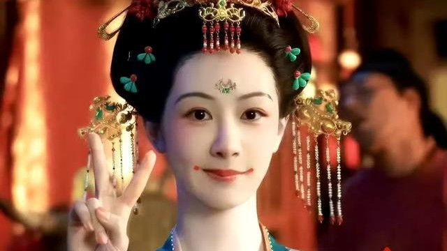 《国色芳华》有一股知否味，杨紫这是在模仿赵丽颖的成功之路吗？