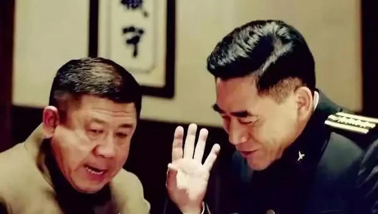 1948年7月，毛人凤派人将马汉三抓到南京审问时，发现了一个惊天线索：戴笠之死，