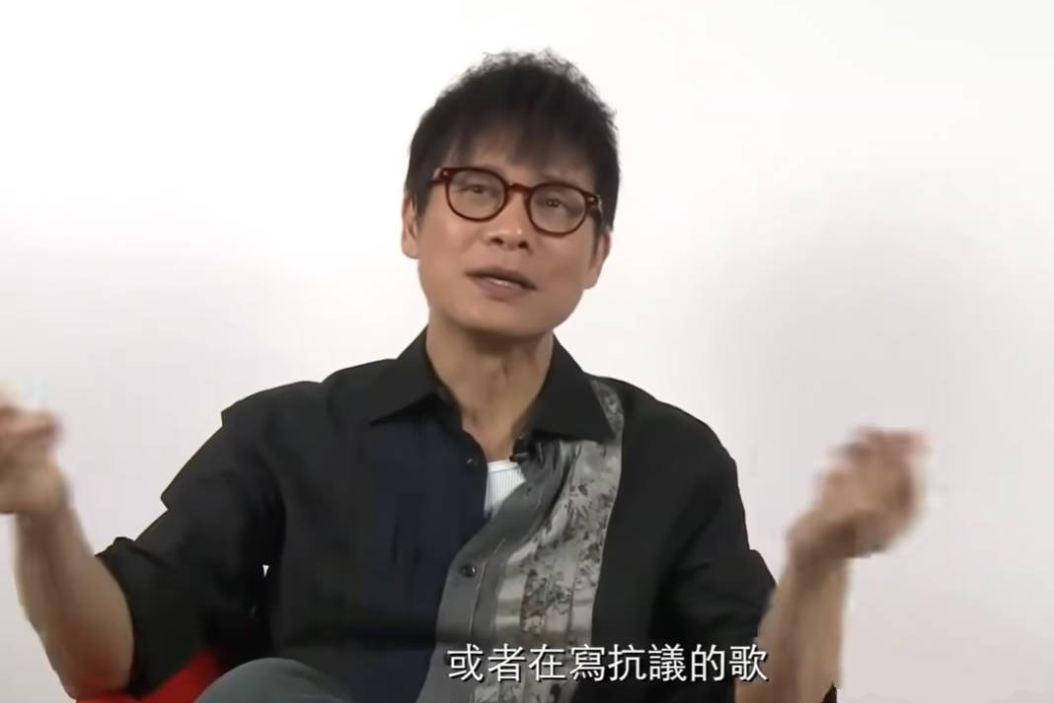 “歌手”罗大佑说：内地很多歌迷骂我，说罗大佑你为什么不再写批判类歌曲了？你是不是