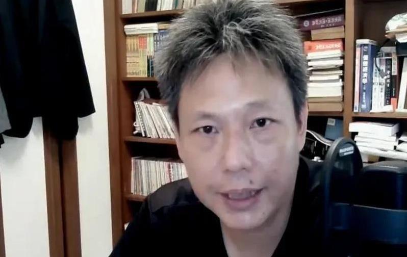 大瓜来了！
联电荣誉董事长曹兴诚今日放出重磅消息，决定对名嘴谢寒冰提告！
起因是