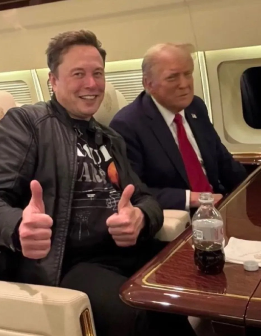 马斯克可能还没有意识到严重性，特朗普都开始澄清了。这可能就叫“功高盖主”吧。
