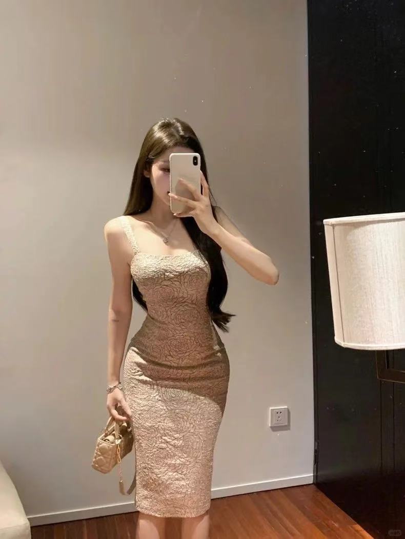 高中同学离婚了约我出来喝酒有点心动哈哈哈