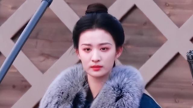 内娱制片人怒揭：镜头前天使，镜头后竟是魔鬼！