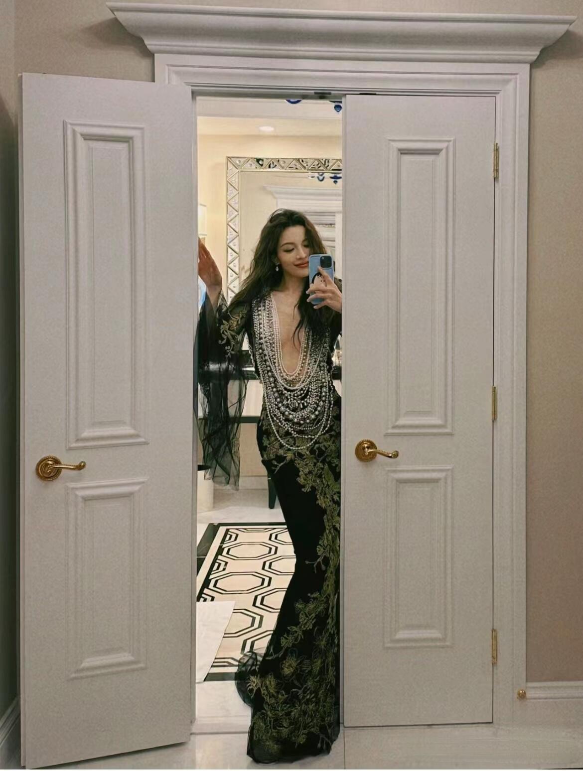 钟楚曦又酷又飒的大女主