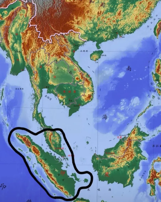 二战后东南亚大分家，华人为啥输的只剩裤衩！
以华人当时在马六甲海峡的人口就算最吃