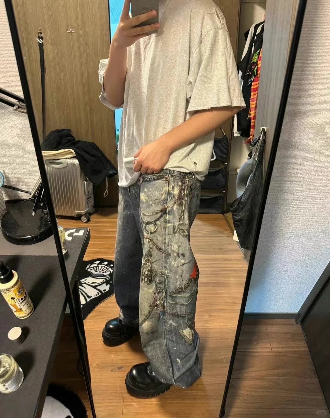 acne裤子还在追加中
acne裤子还在追加中 无敌帅