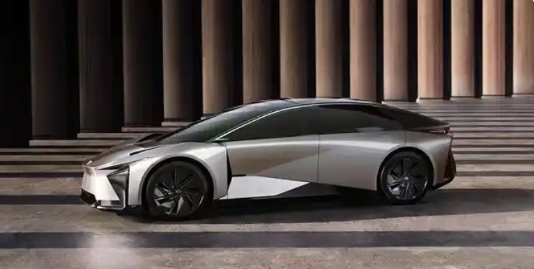 丰田要在上海建立独资的雷克萨斯工厂，目前已经和上海确定了厂房建设地址。
雷克萨斯