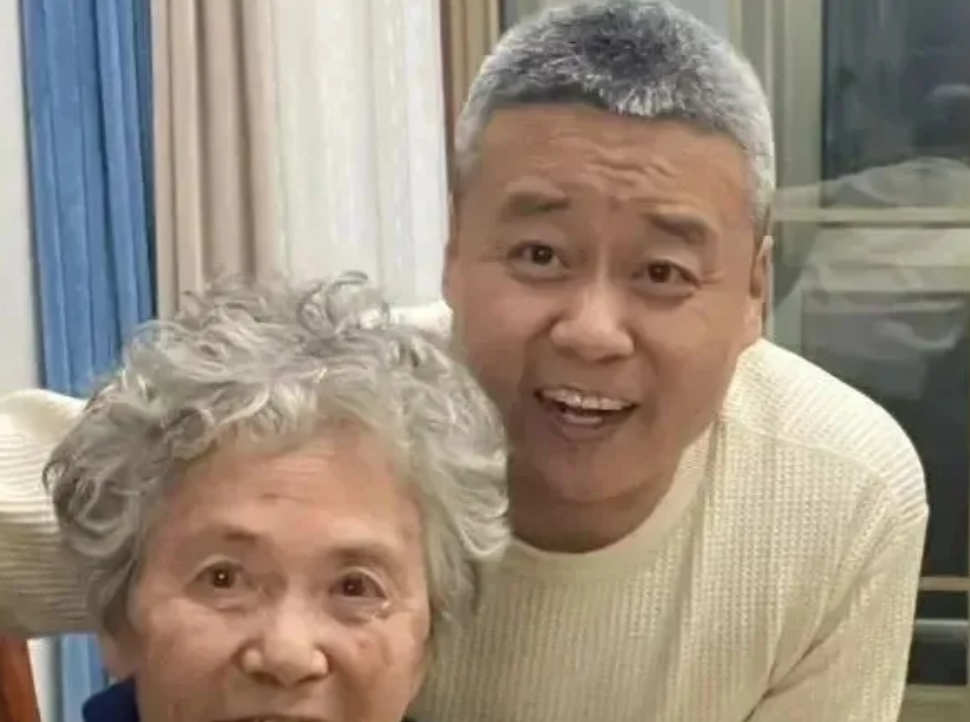 2015年，山东46岁男子投资失败，妻子却在他负债4600万后，带着孩子无情离开