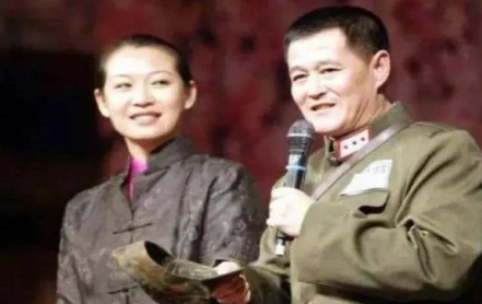 赵本山的第二任妻子叫马丽娟，为何当初人气颇高的老赵背负“抛妻弃子”骂名也要取她回