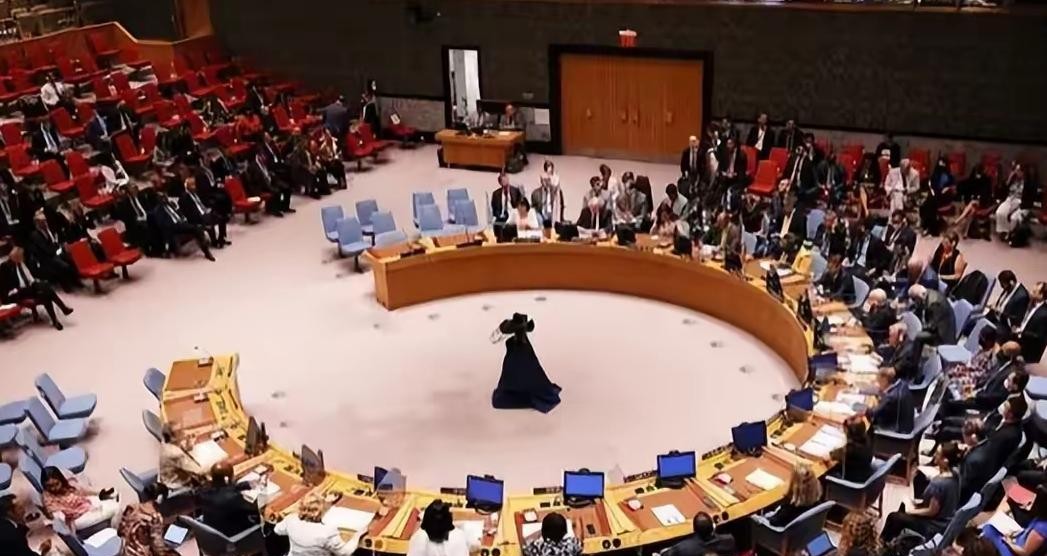 联合国五大常任理事国的地位是否真的牢不可破，这一直是一个备受争议的话题。自从二战