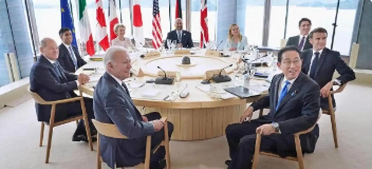 [月亮]以西方为主导的G7国家，正在演变成以全球为主导的G3国家！欧盟和欧元，说