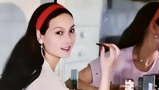 第一个被执行死刑的女明星，曾红遍大江南北，枪毙前喊：这不公平