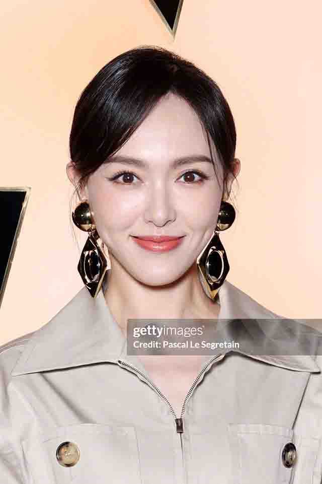 韩国摄像师镜头底下的85花生图：唐嫣、杨幂、刘诗诗。往年这个时候，应该是四个人。